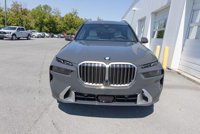new 2026 BMW X7 car, priced at $96,175