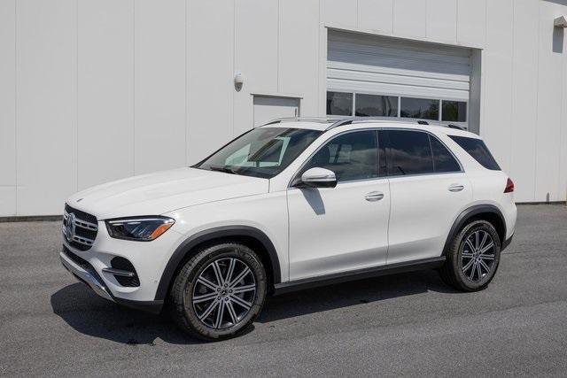 new 2025 Mercedes-Benz GLE 450 car, priced at $73,745