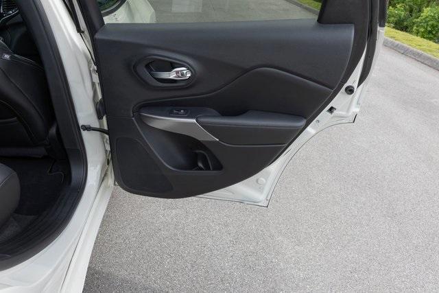 used 2019 Jeep Cherokee car, priced at $17,999