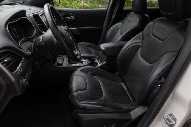 used 2019 Jeep Cherokee car, priced at $17,999