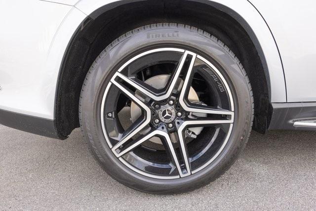 new 2025 Mercedes-Benz GLS 450 car, priced at $99,580