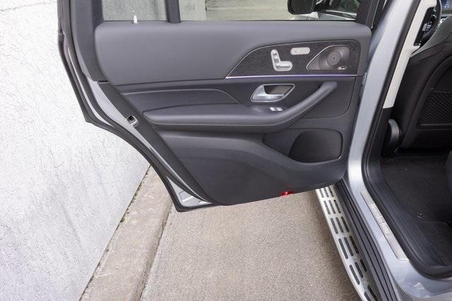 new 2025 Mercedes-Benz GLS 450 car, priced at $99,580
