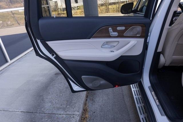 new 2025 Mercedes-Benz GLS 450 car, priced at $109,265