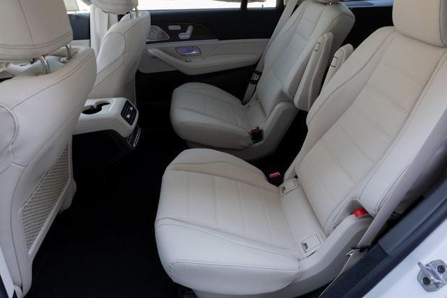 new 2025 Mercedes-Benz GLS 450 car, priced at $109,265
