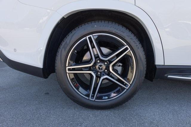 new 2025 Mercedes-Benz GLS 450 car, priced at $109,265