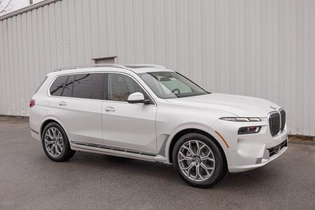 new 2025 BMW X7 car, priced at $92,885