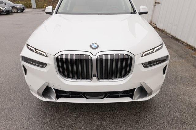 new 2025 BMW X7 car, priced at $92,885