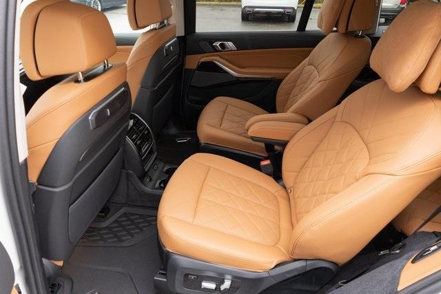 new 2025 BMW X7 car, priced at $92,885