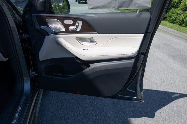 new 2025 Mercedes-Benz GLE 350 car, priced at $78,240