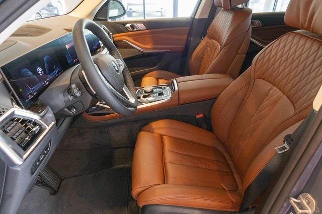 new 2026 BMW X7 car, priced at $93,125