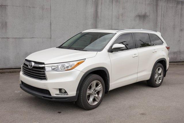 used 2014 Toyota Highlander car, priced at $10,999