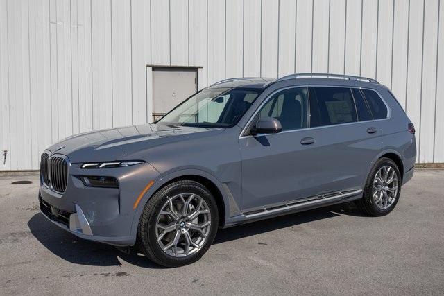 new 2025 BMW X7 car, priced at $92,885