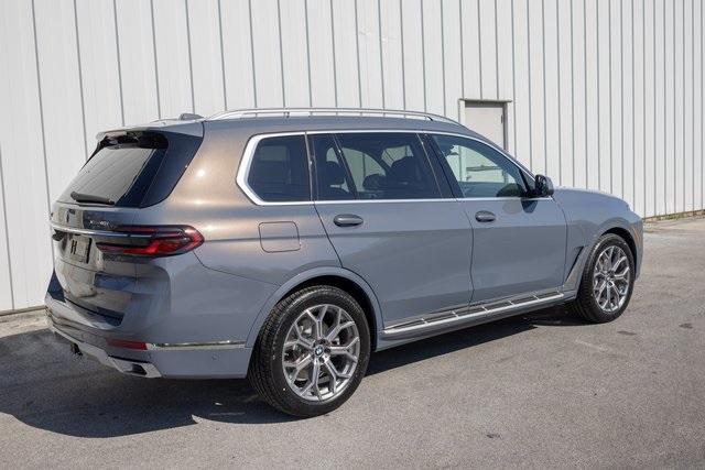 new 2025 BMW X7 car, priced at $92,885