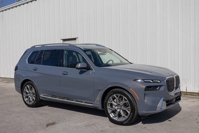 new 2025 BMW X7 car, priced at $92,885