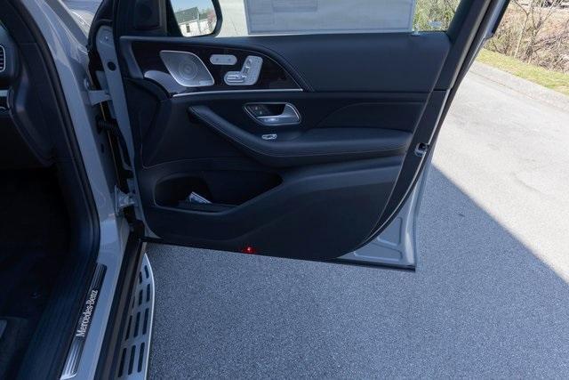 new 2025 Mercedes-Benz GLS 450 car, priced at $102,105