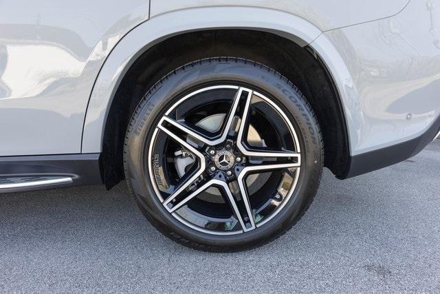 new 2025 Mercedes-Benz GLS 450 car, priced at $102,105