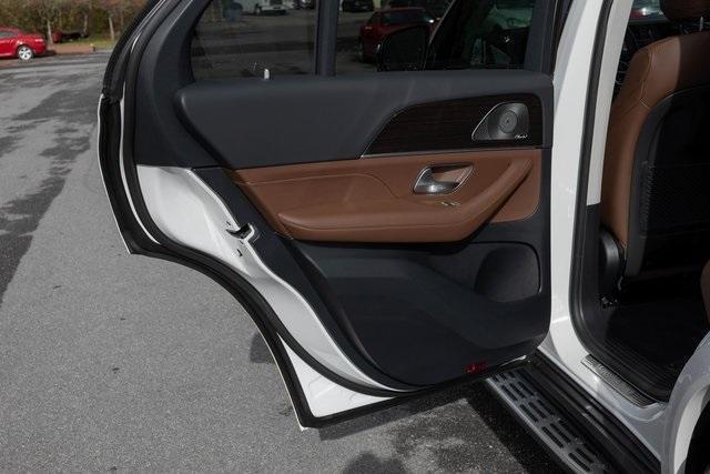 new 2026 Mercedes-Benz GLE 450 car, priced at $80,555