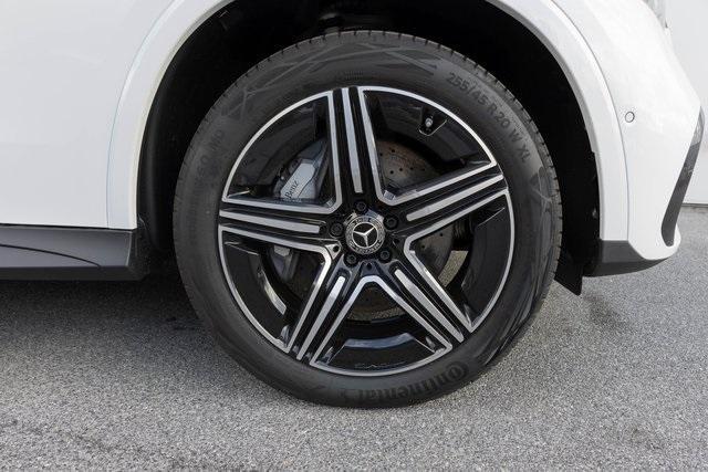 new 2025 Mercedes-Benz GLC 300 car, priced at $65,905