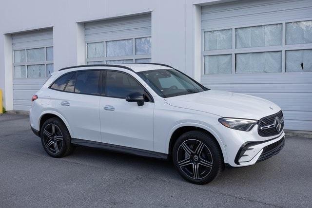 new 2025 Mercedes-Benz GLC 300 car, priced at $65,905