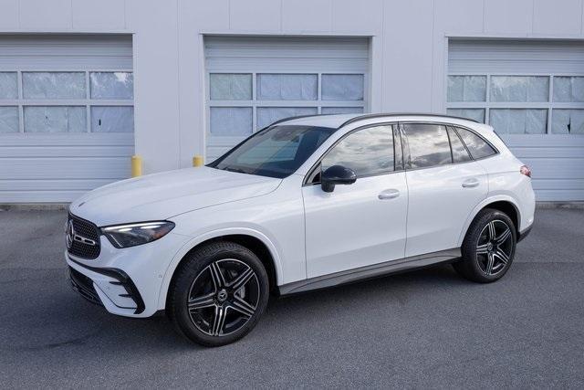 new 2025 Mercedes-Benz GLC 300 car, priced at $65,905