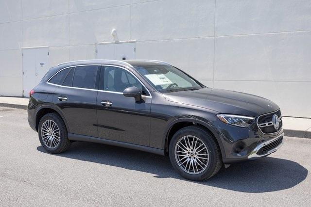new 2025 Mercedes-Benz GLC 300 car, priced at $56,535
