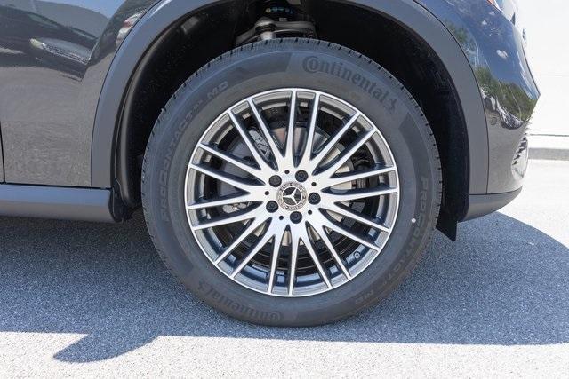 new 2025 Mercedes-Benz GLC 300 car, priced at $56,535