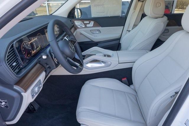 new 2025 Mercedes-Benz GLS 450 car, priced at $91,800