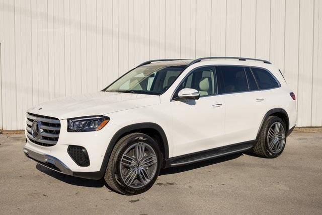 new 2025 Mercedes-Benz GLS 450 car, priced at $91,800