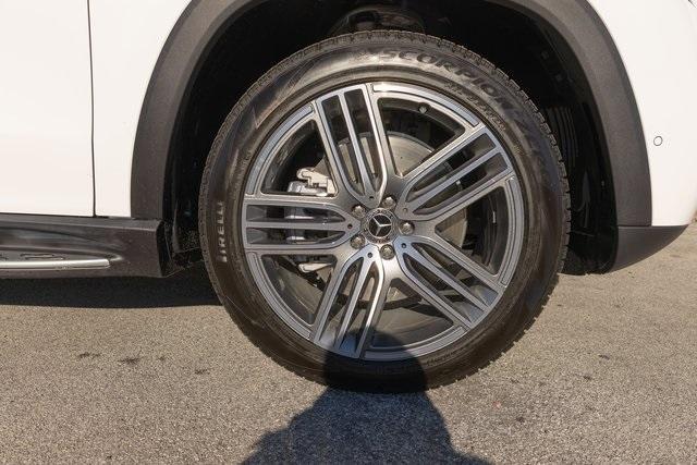 new 2025 Mercedes-Benz GLS 450 car, priced at $91,800