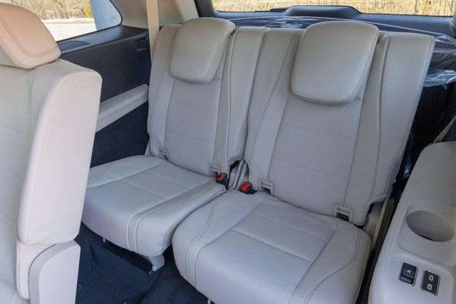 new 2025 Mercedes-Benz GLS 450 car, priced at $91,800