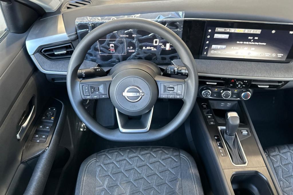 new 2025 Nissan Kicks car, priced at $25,335