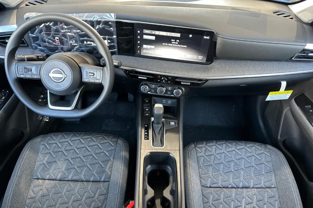 new 2025 Nissan Kicks car, priced at $25,335