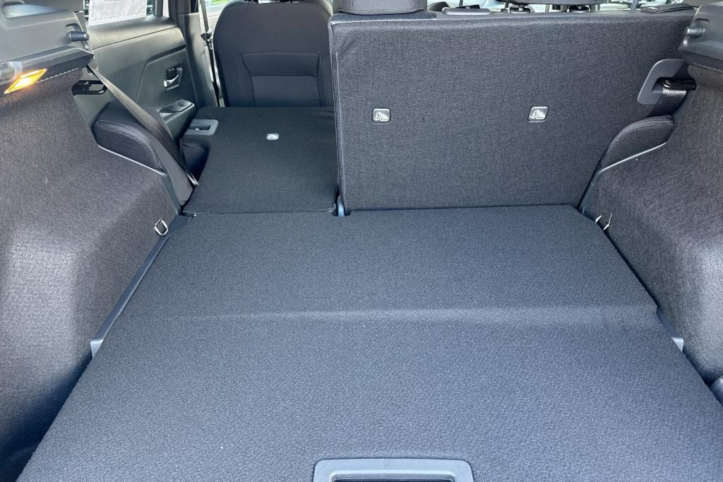 new 2025 Nissan Kicks car, priced at $26,000