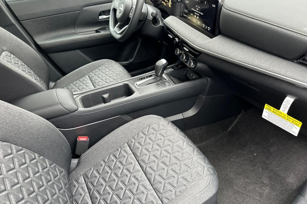 new 2025 Nissan Kicks car, priced at $25,595