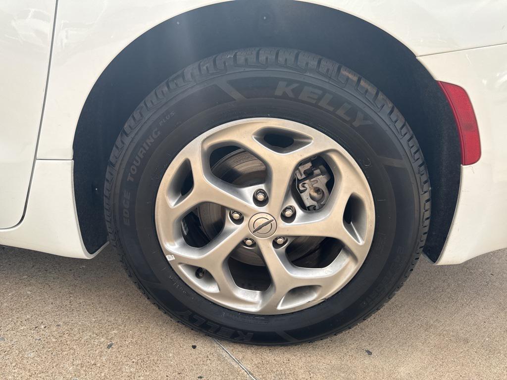 used 2023 Chrysler Pacifica car, priced at $29,691