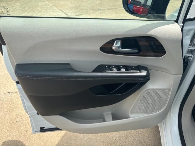 used 2023 Chrysler Pacifica car, priced at $29,985