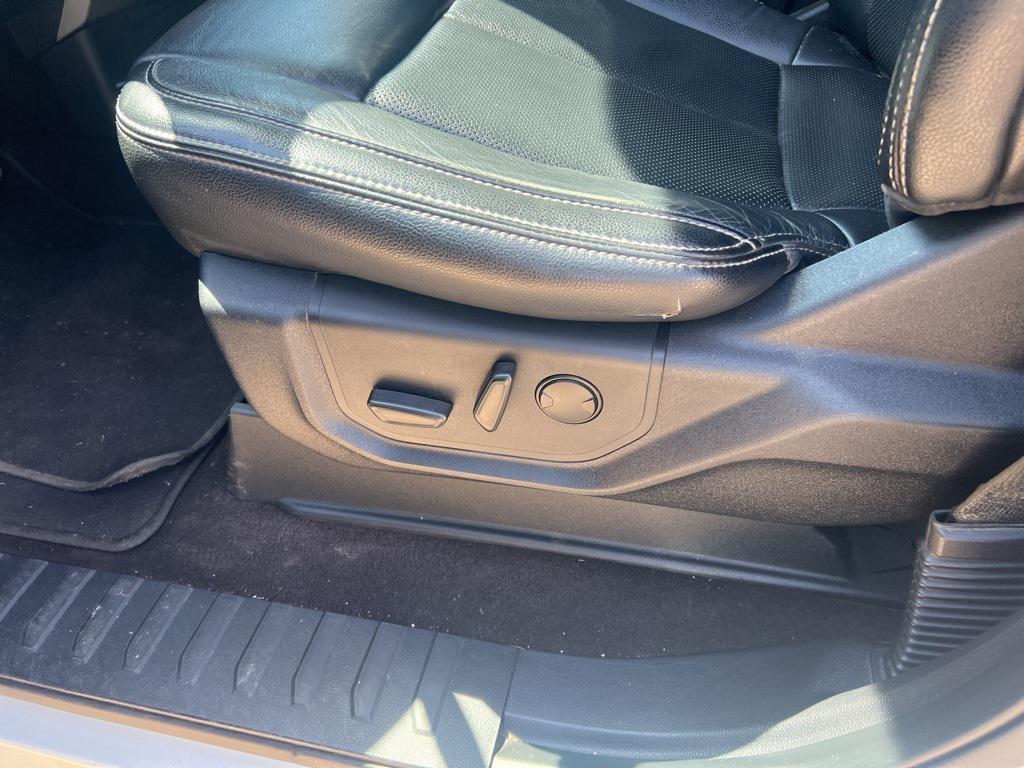used 2019 Ford F-150 car, priced at $26,194