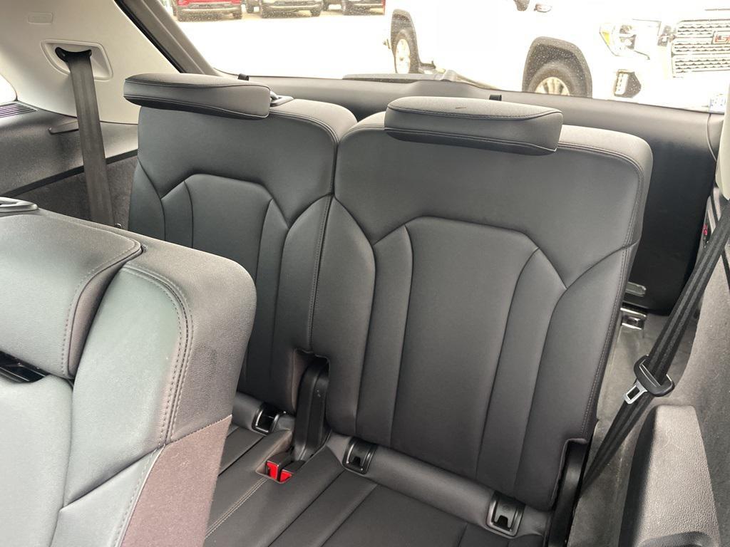 used 2022 Audi Q7 car, priced at $28,694
