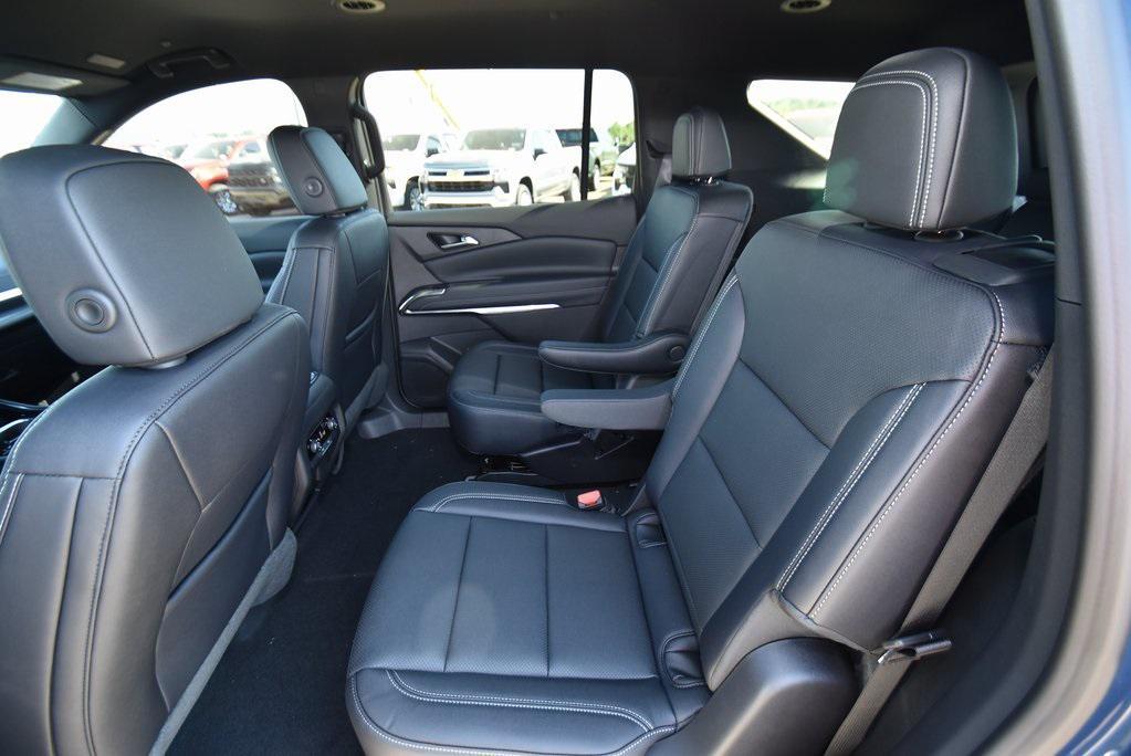 new 2026 Chevrolet Traverse car, priced at $43,082