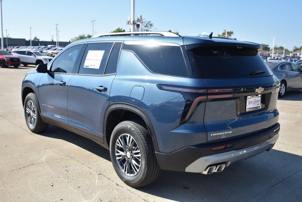 new 2026 Chevrolet Traverse car, priced at $43,082