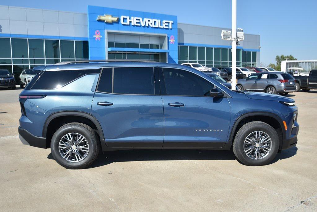 new 2026 Chevrolet Traverse car, priced at $43,082
