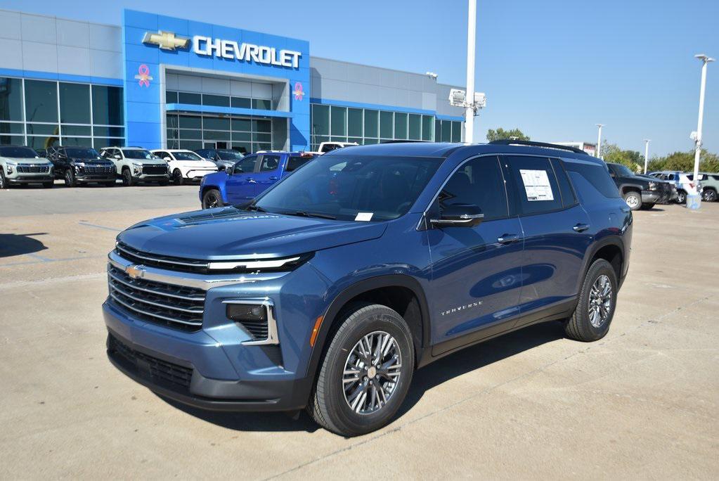 new 2026 Chevrolet Traverse car, priced at $43,082