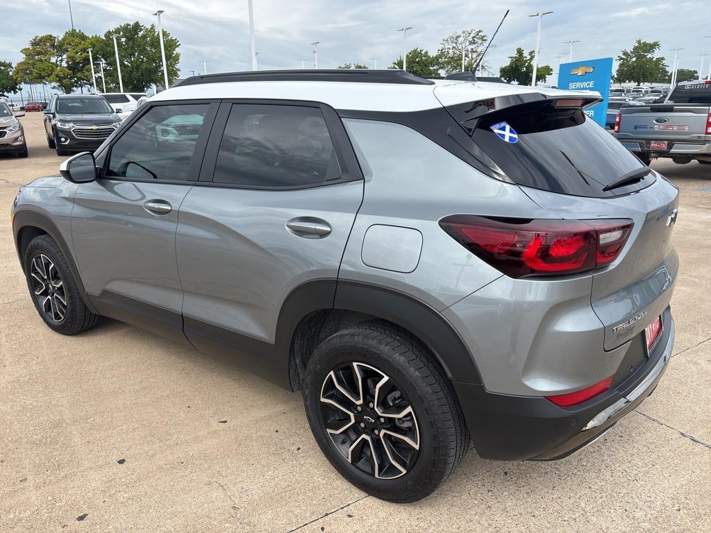 used 2025 Chevrolet TrailBlazer car, priced at $26,945