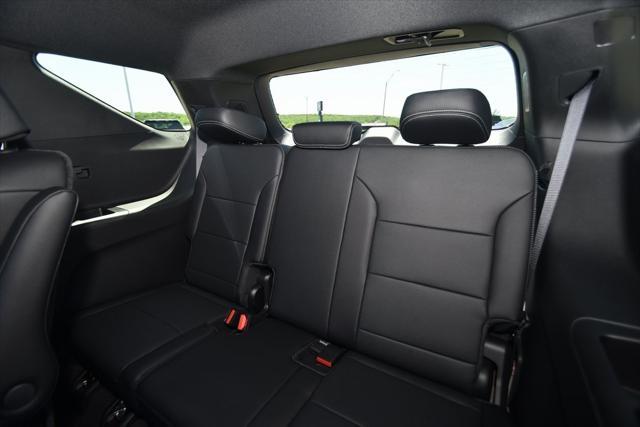 new 2025 Chevrolet Traverse car, priced at $42,182