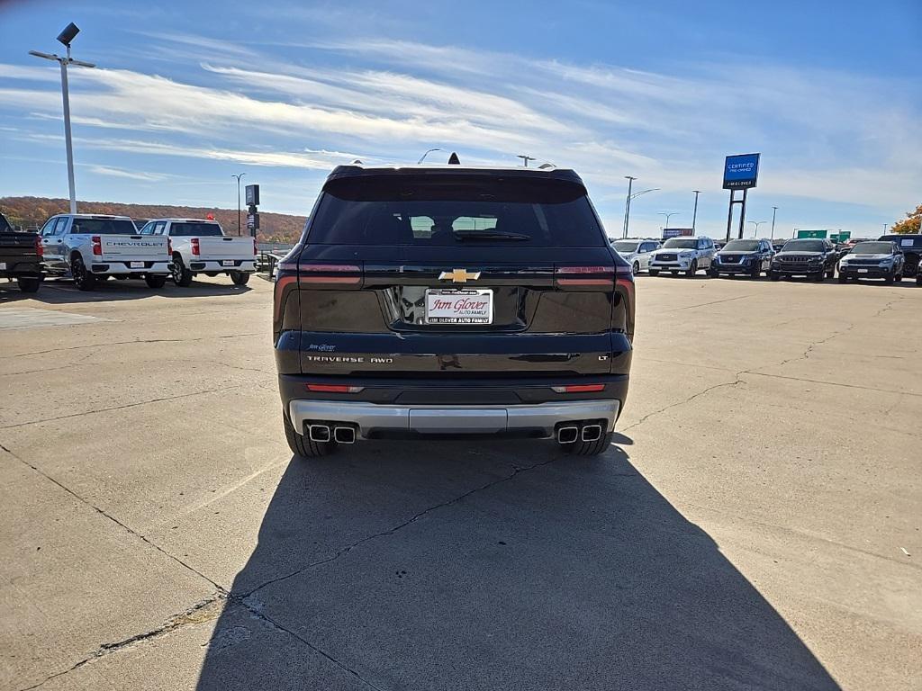 used 2024 Chevrolet Traverse car, priced at $37,250