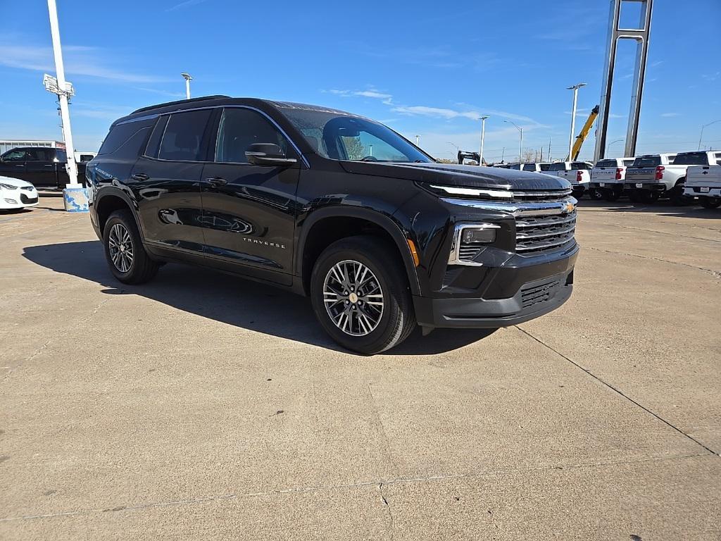 used 2024 Chevrolet Traverse car, priced at $37,250