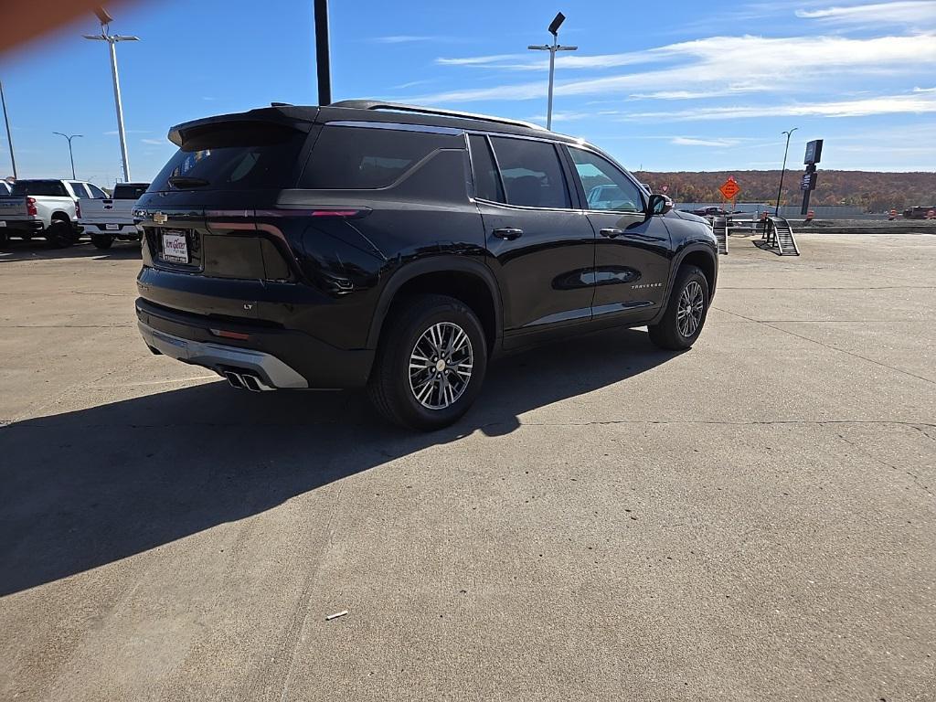 used 2024 Chevrolet Traverse car, priced at $37,250