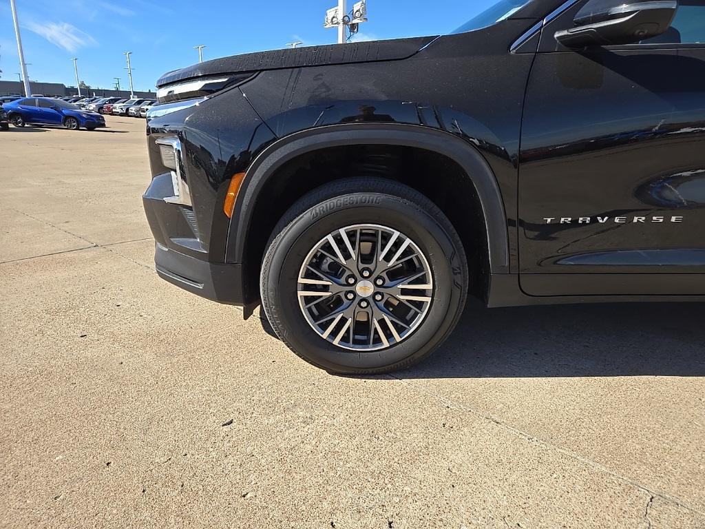 used 2024 Chevrolet Traverse car, priced at $37,250