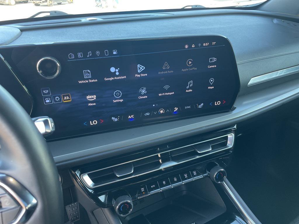 used 2024 Chevrolet Traverse car, priced at $38,750