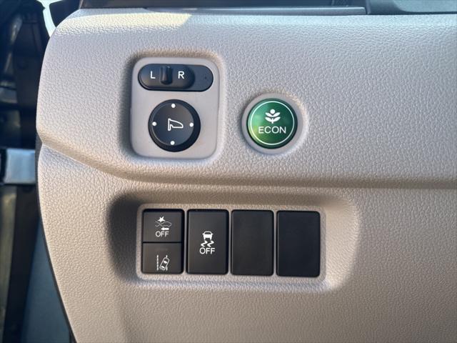 used 2021 Honda Pilot car, priced at $33,250